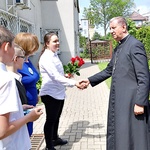 2022.05.15 Wizyta arcybiskupaPowitanie 3-004.jpg